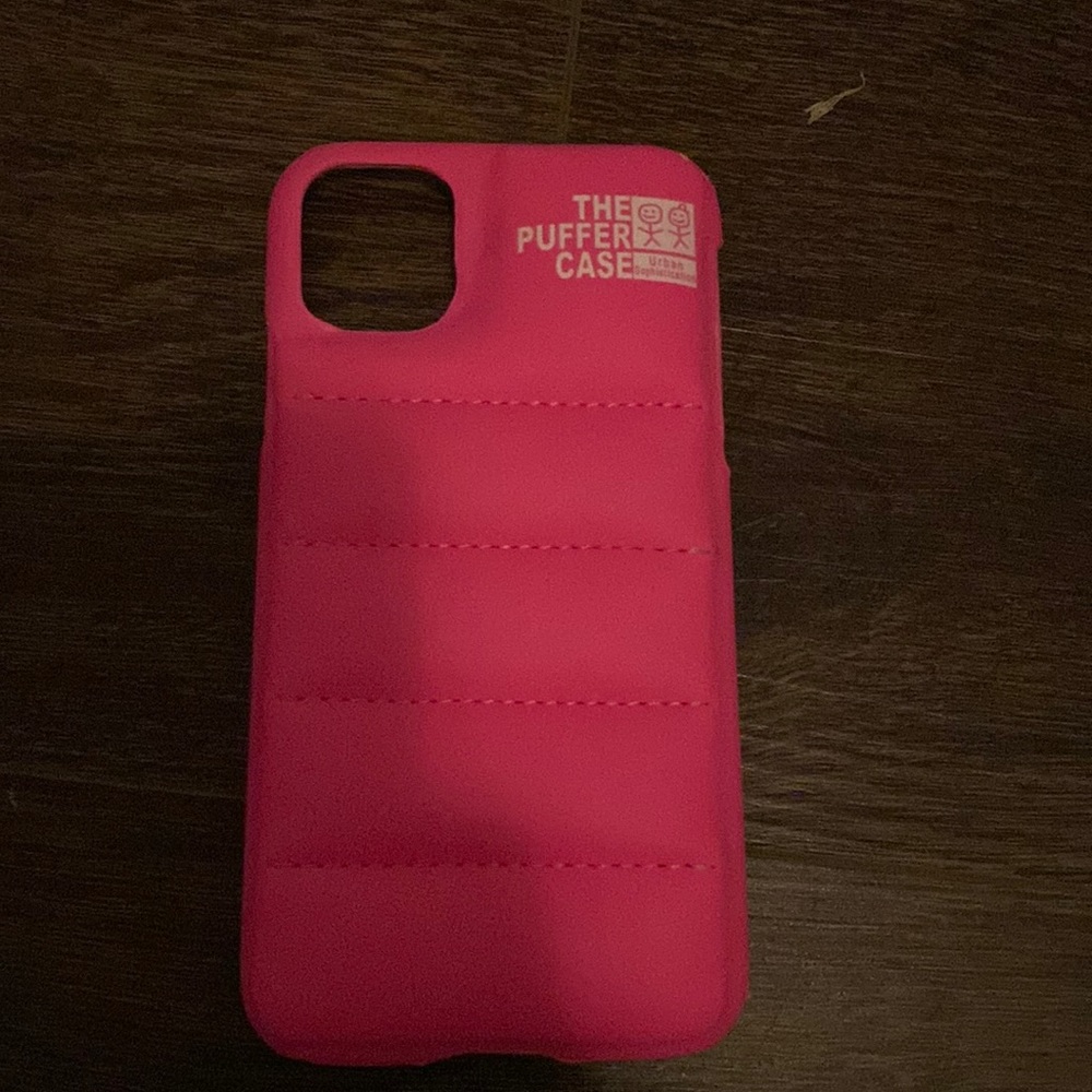 IPHONE 11 pink puffer case